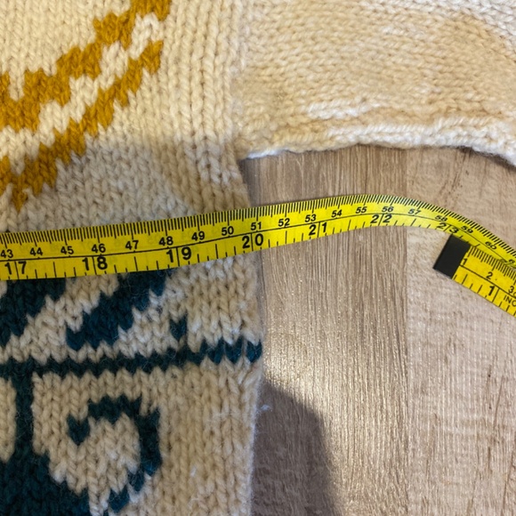 Vintage Hand-Knit Nordic Pullover – Women’s S/M – Bright Après-Ski Charm - Picture 7 of 8